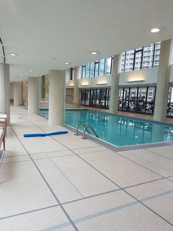 Executive 1 Bedroom Condo Sleeps 2 Toronto Ngoại thất bức ảnh