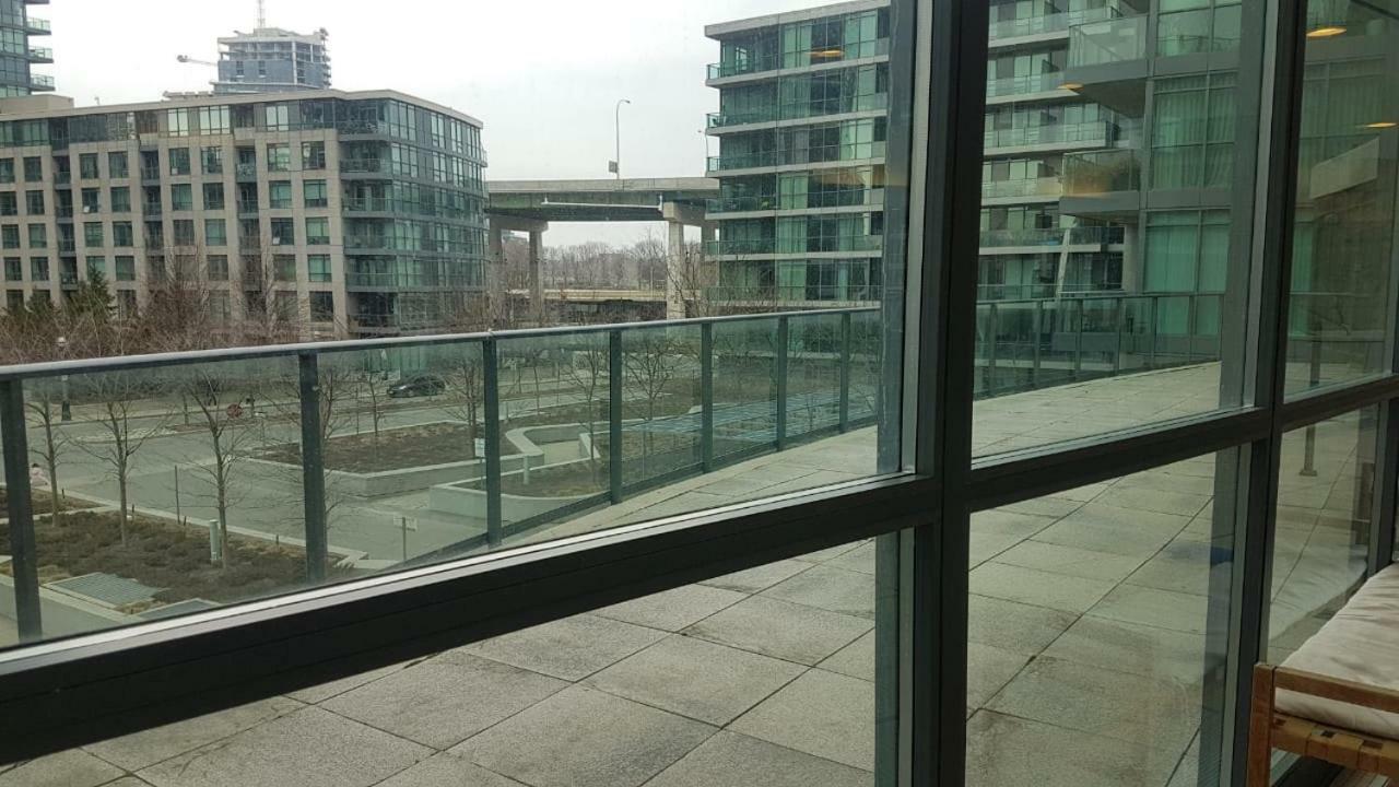 Executive 1 Bedroom Condo Sleeps 2 Toronto Ngoại thất bức ảnh
