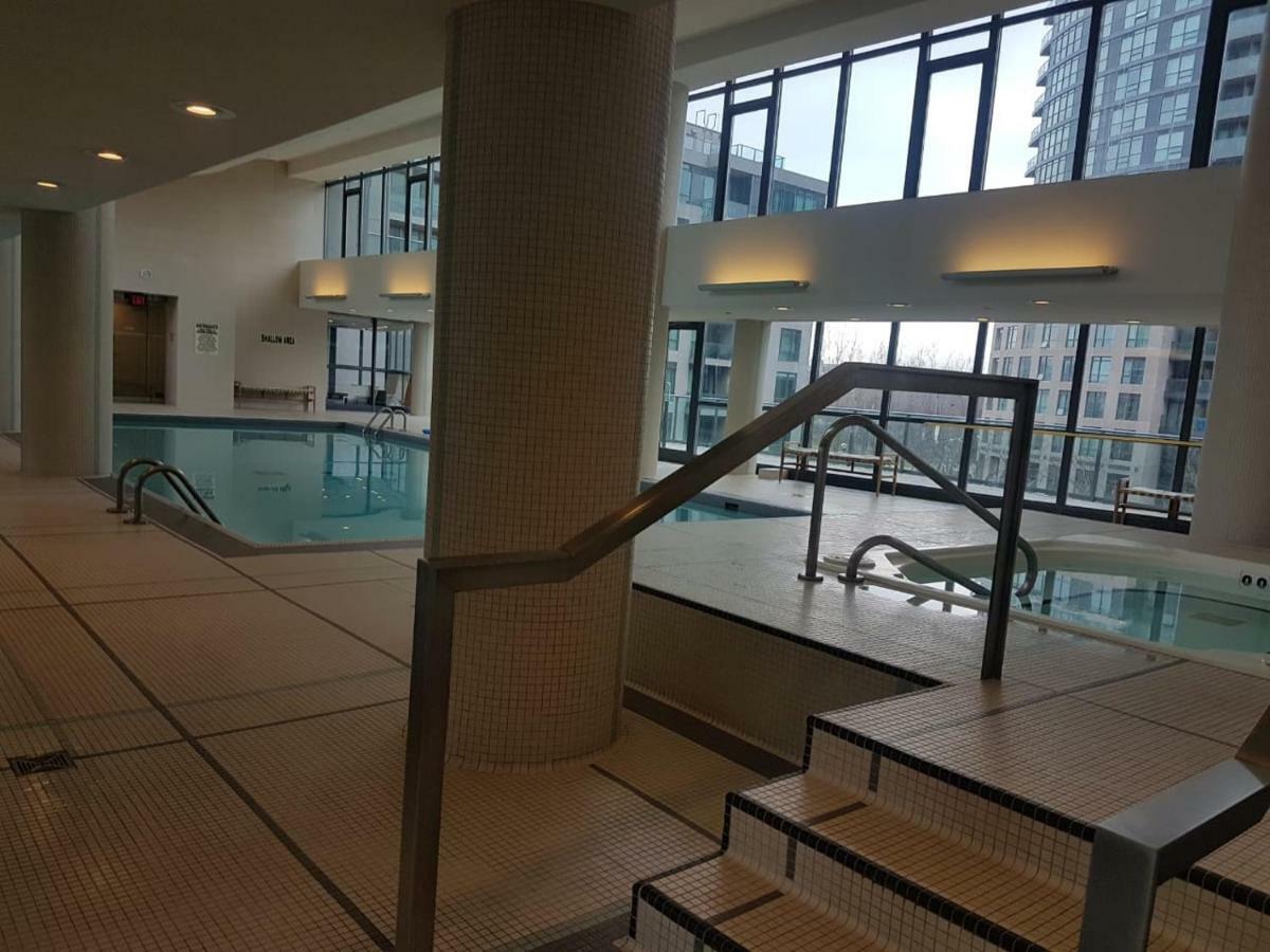 Executive 1 Bedroom Condo Sleeps 2 Toronto Ngoại thất bức ảnh
