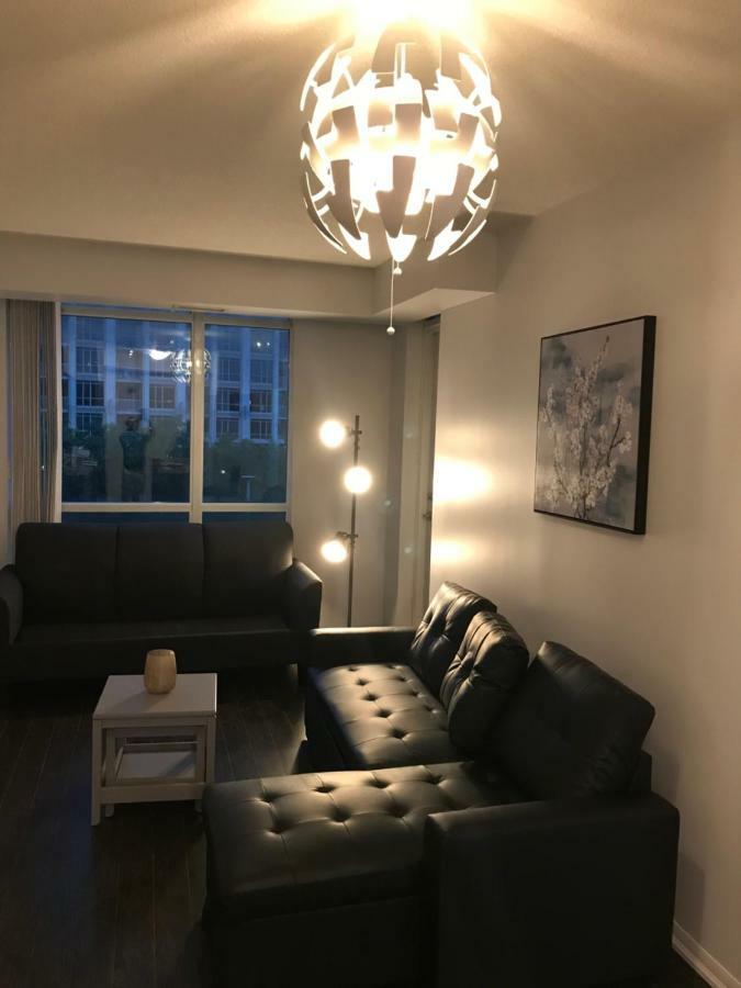 Executive 1 Bedroom Condo Sleeps 2 Toronto Ngoại thất bức ảnh