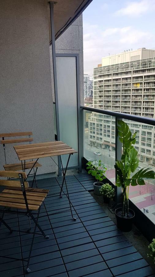 Executive 1 Bedroom Condo Sleeps 2 Toronto Ngoại thất bức ảnh