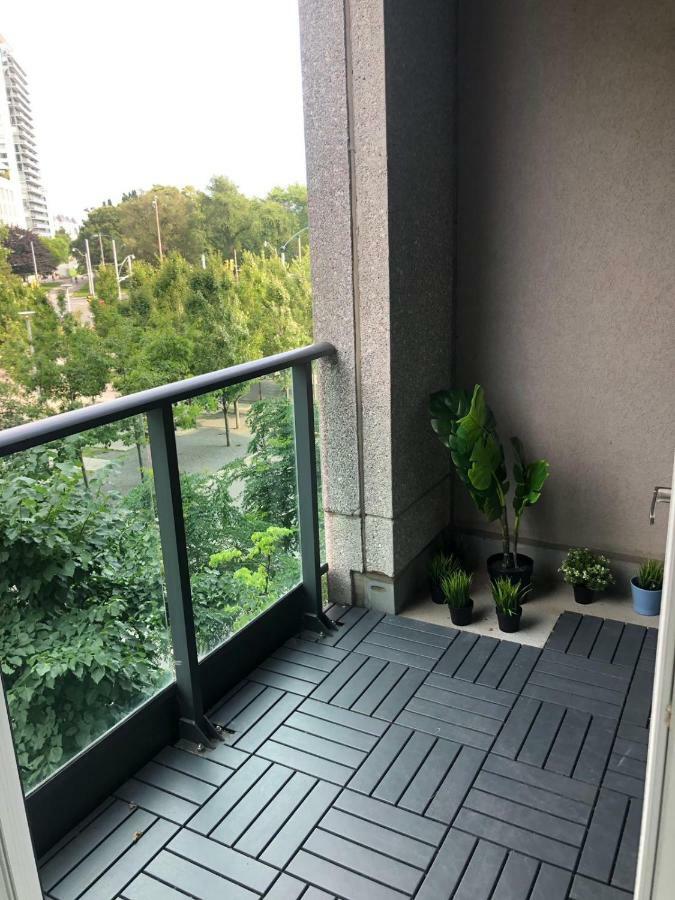 Executive 1 Bedroom Condo Sleeps 2 Toronto Ngoại thất bức ảnh