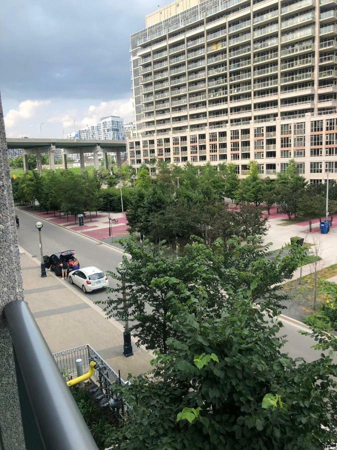 Executive 1 Bedroom Condo Sleeps 2 Toronto Ngoại thất bức ảnh