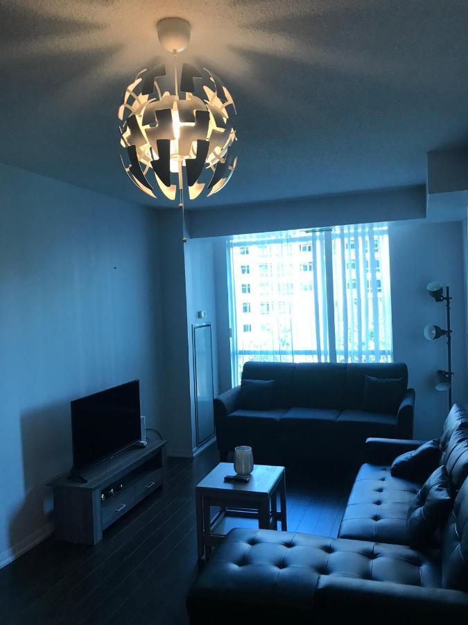 Executive 1 Bedroom Condo Sleeps 2 Toronto Ngoại thất bức ảnh